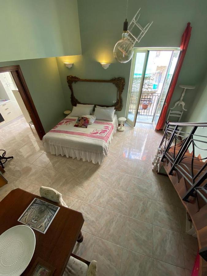 Casa Gioia, Tra Palazzo Reale,Lungomare E Monte Echia Apartment Naples Exterior photo